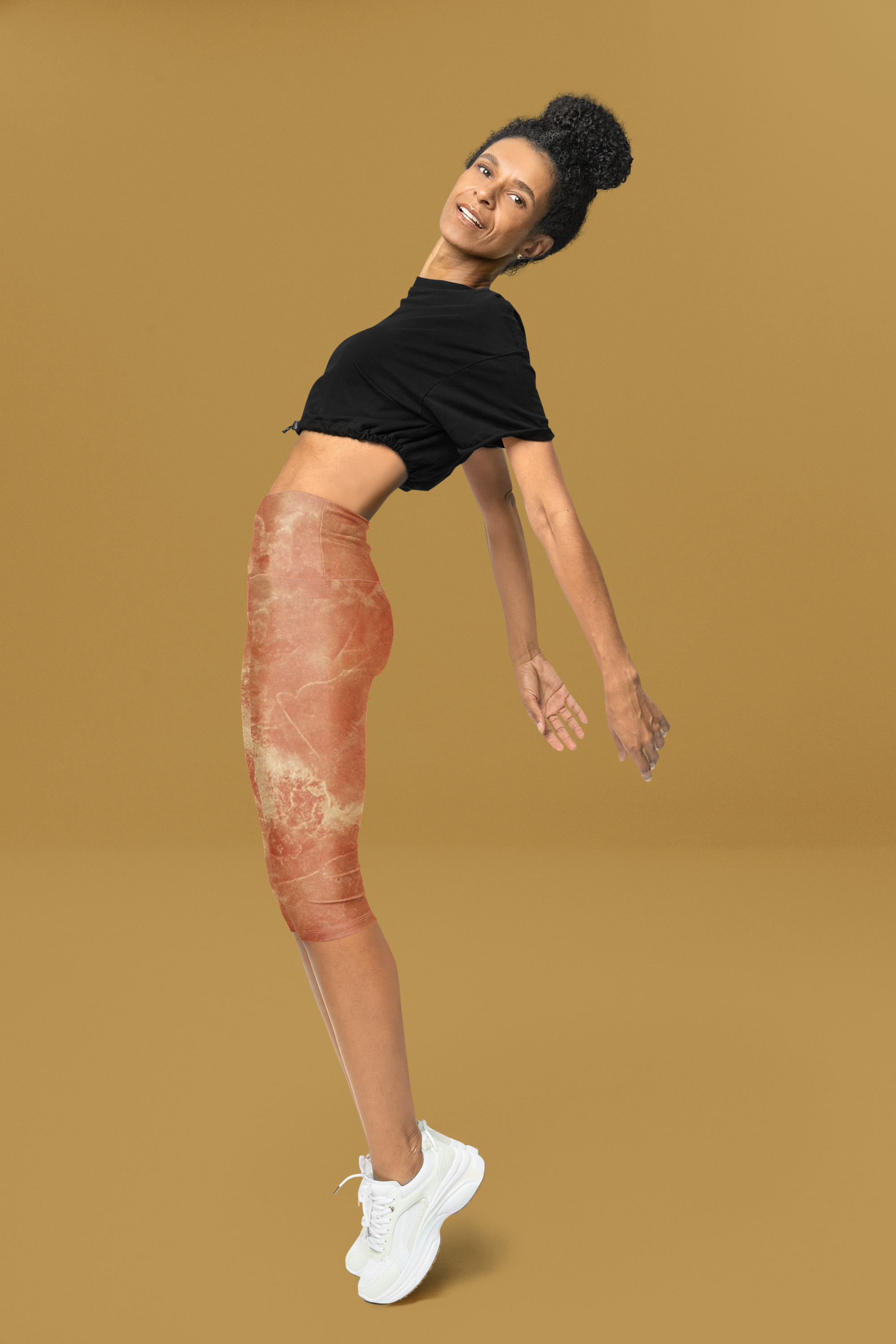 Stylish Women's Capri Leggings in Abstract Art Design